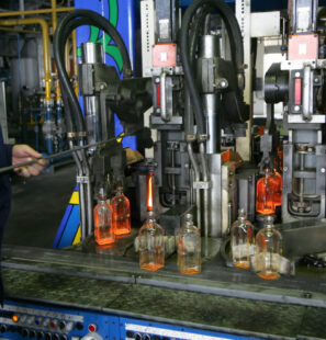 производство стеклянных бутылок